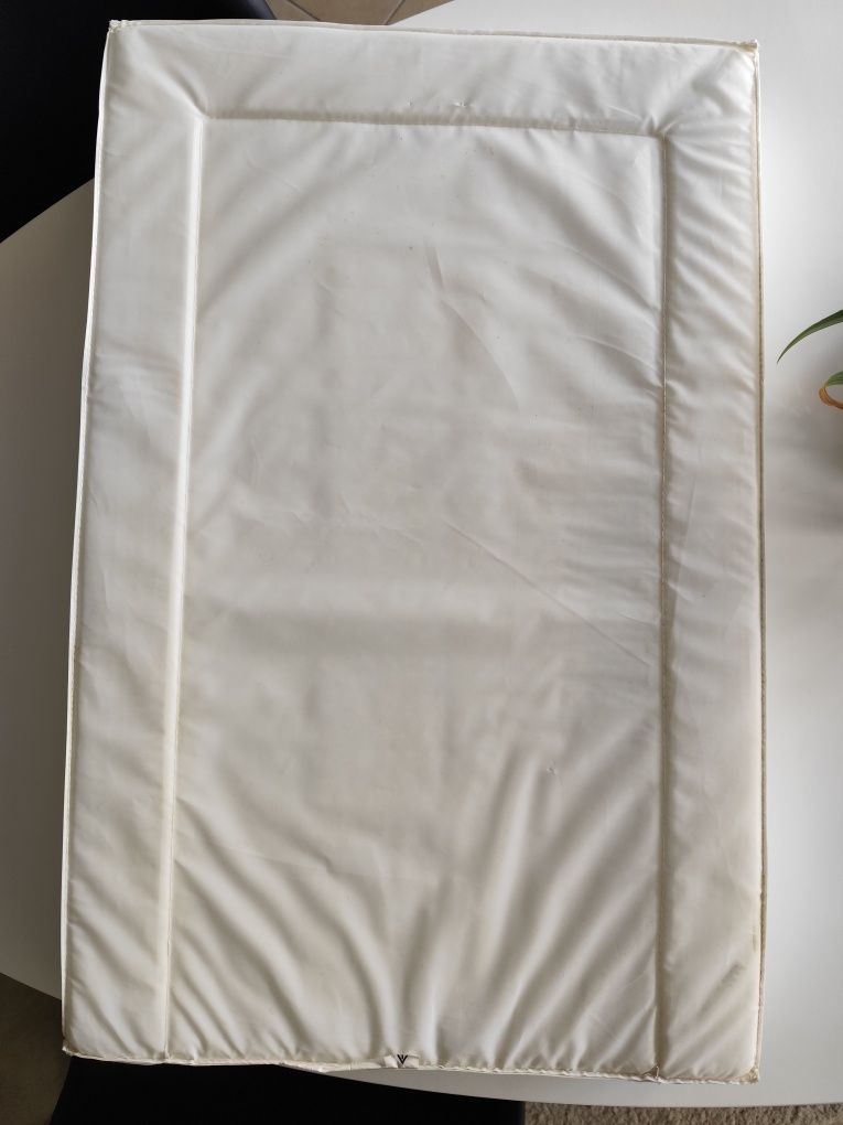 Colchão IKEA vadra muda fraldas + capa