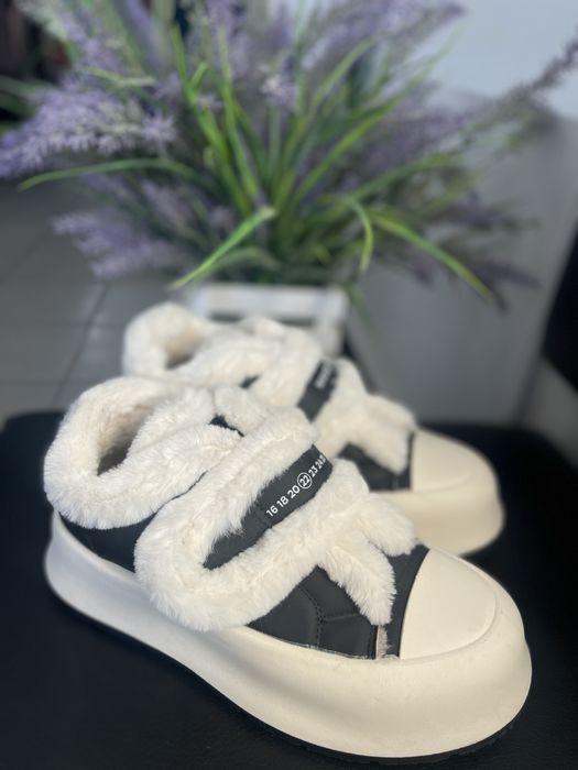 Ботинки зимние женские