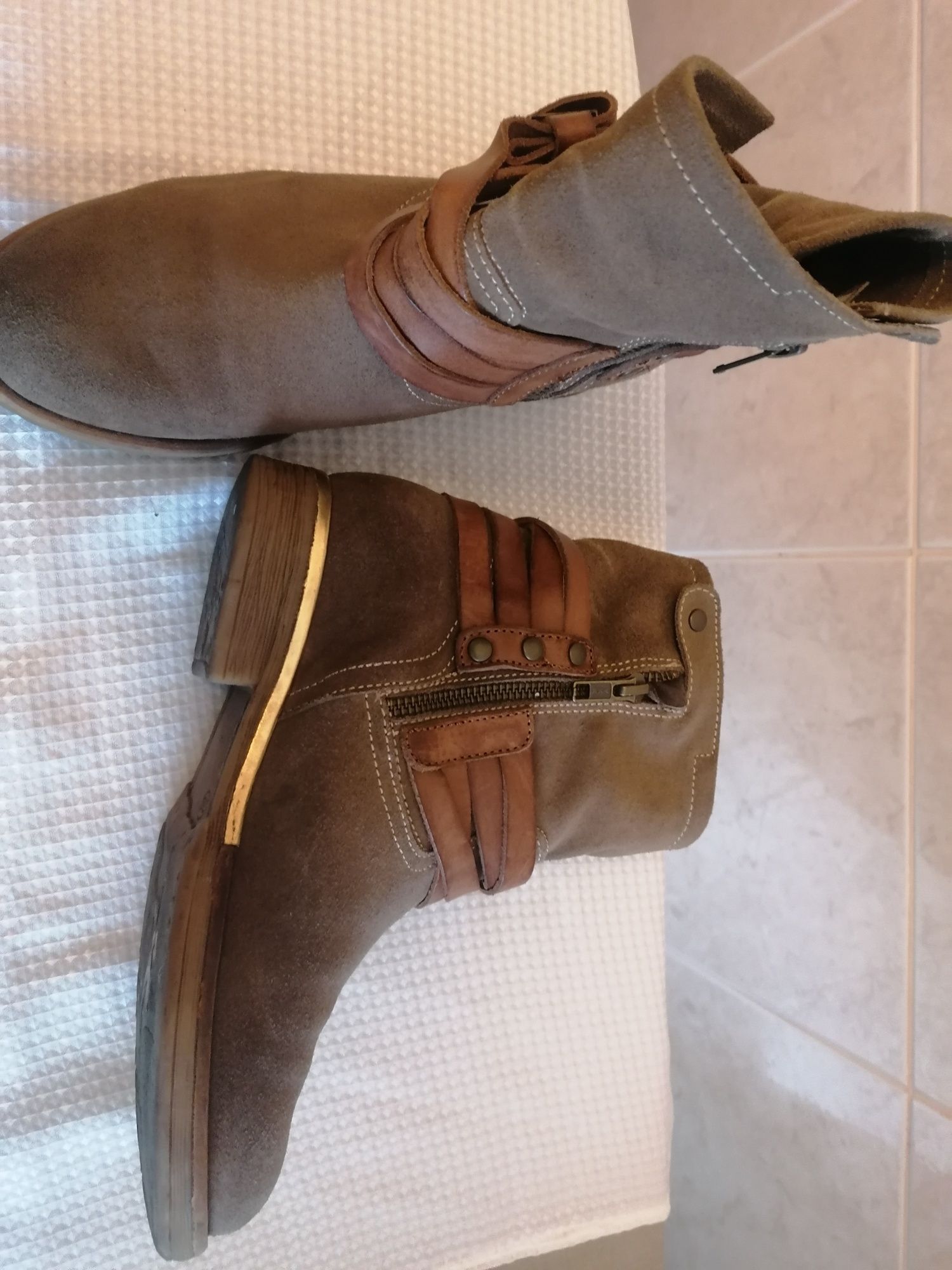 Botins pele, castanhos, 38
