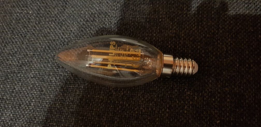 Żarówka LED Philips E14 4,3W 5,5W 40W 470 lm barwa ciepła osram