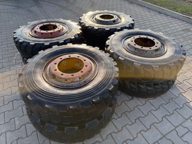 KOŁA do koparki komplet 11.00r20 8szt