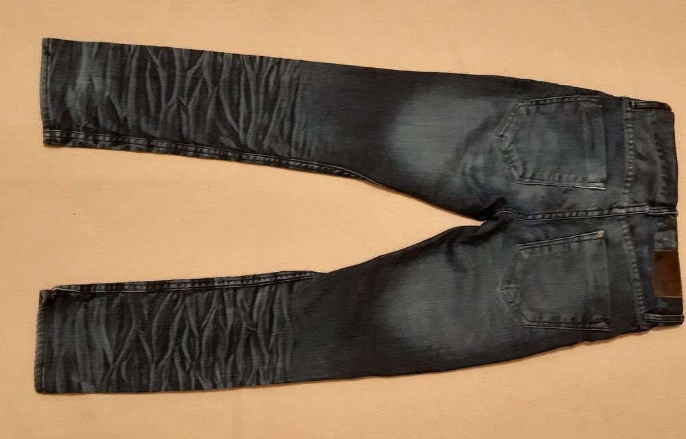 Джинсы для мальчика H&M, p. 140, на 9-10 лет