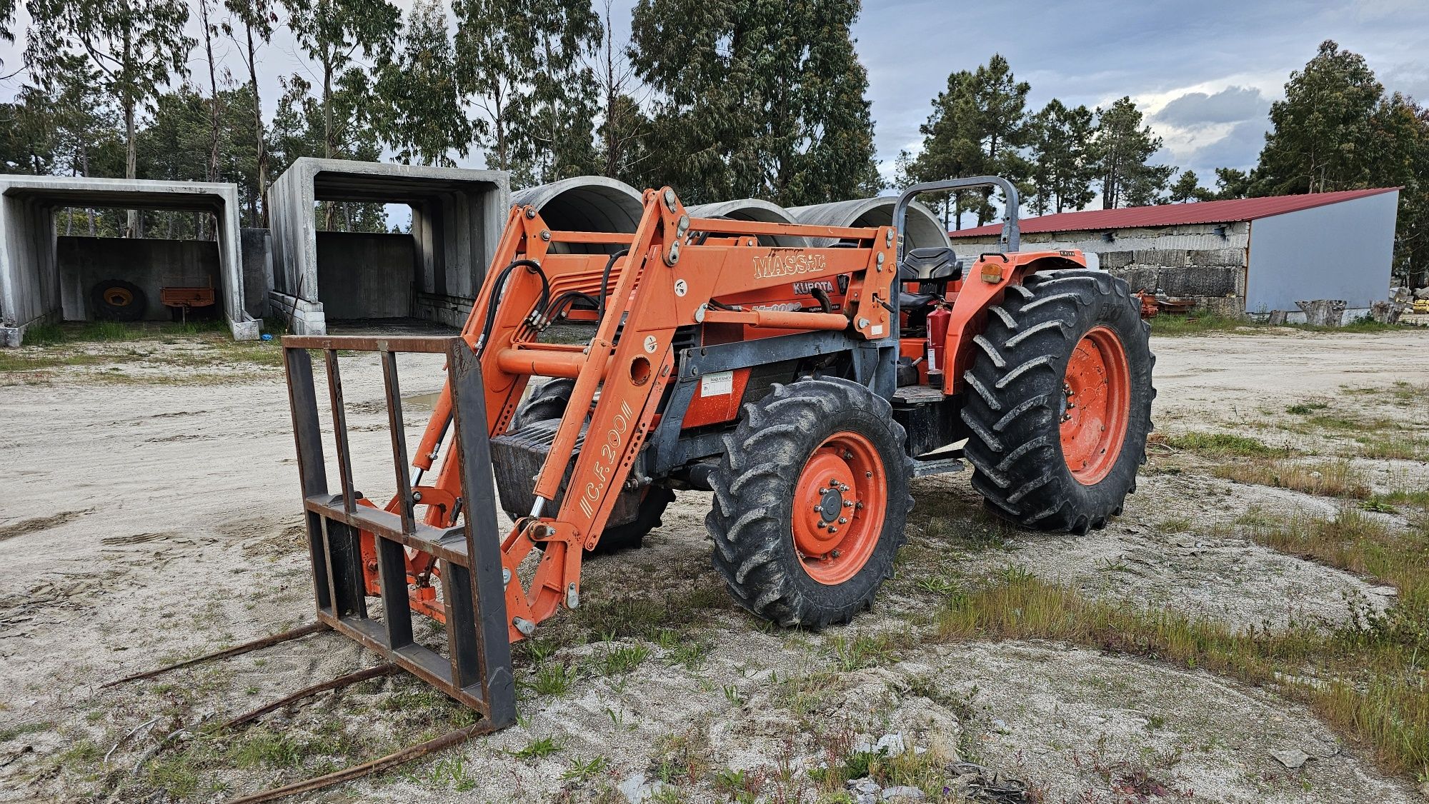 Kubota ME9000 com carregador