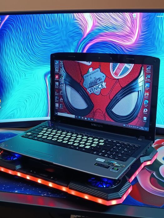 Ігровий ноутбук Medion Akoya / GeForce GT 555M / i5 + багато ігор