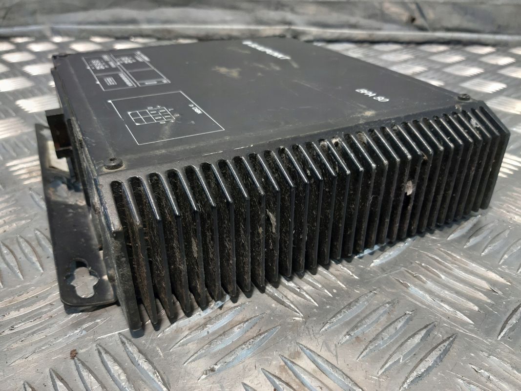 Wzmacniacz Audio Blaupunkt Bpa 80/24v 7/607, 808/010
