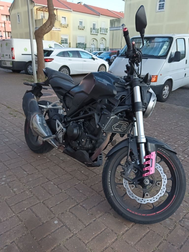 CB 300r neo sports café 2019