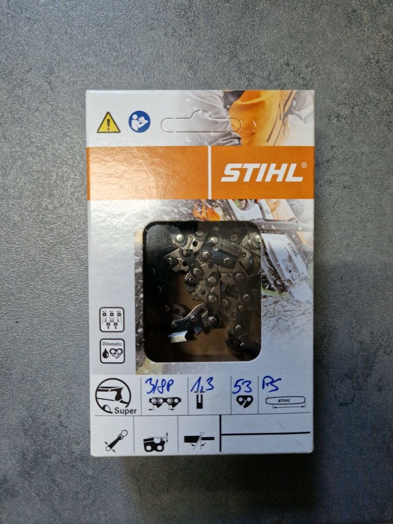 Nowy łańcuch STIHL do pilarki spalinowej.