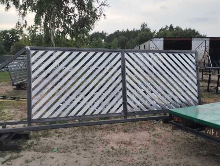Sprzedam bramy przesuwne skrzydłowe w jodełke solidne wykonanie