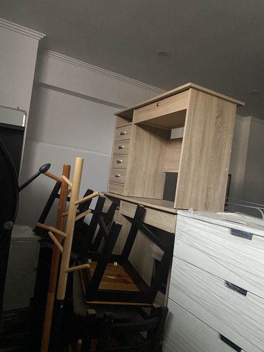 Mesa de jantar  com 6 cadeiras