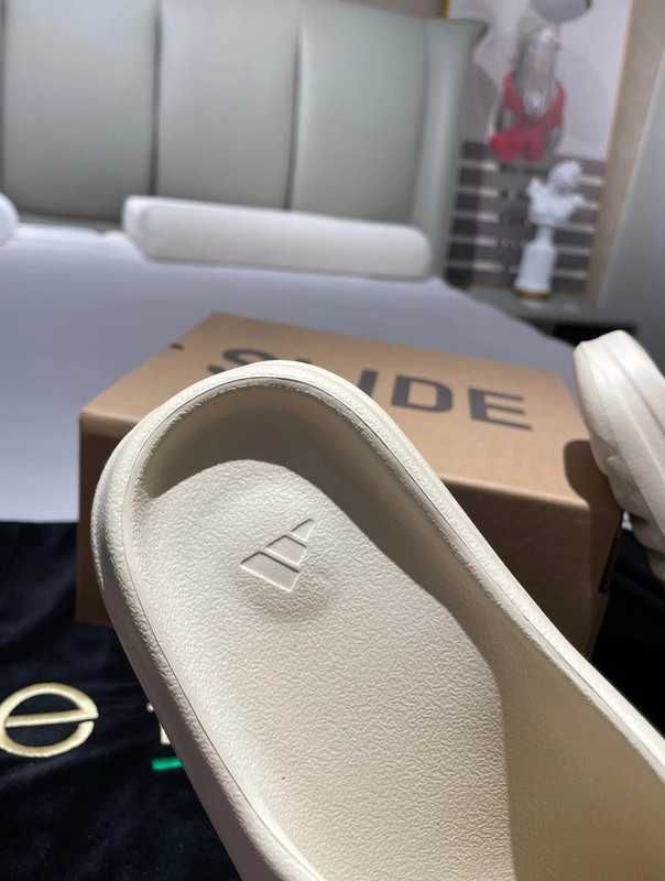 NoweAdidasYeezy SlideBiały 39