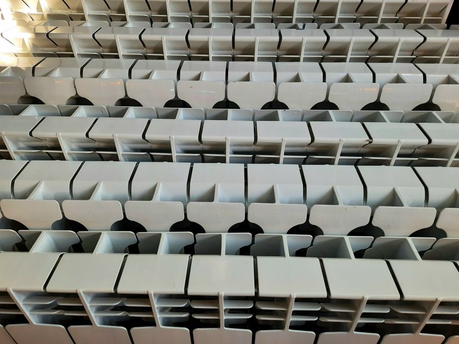 Продам батареи, радиаторы алюминиевые, биметалл, отопление.