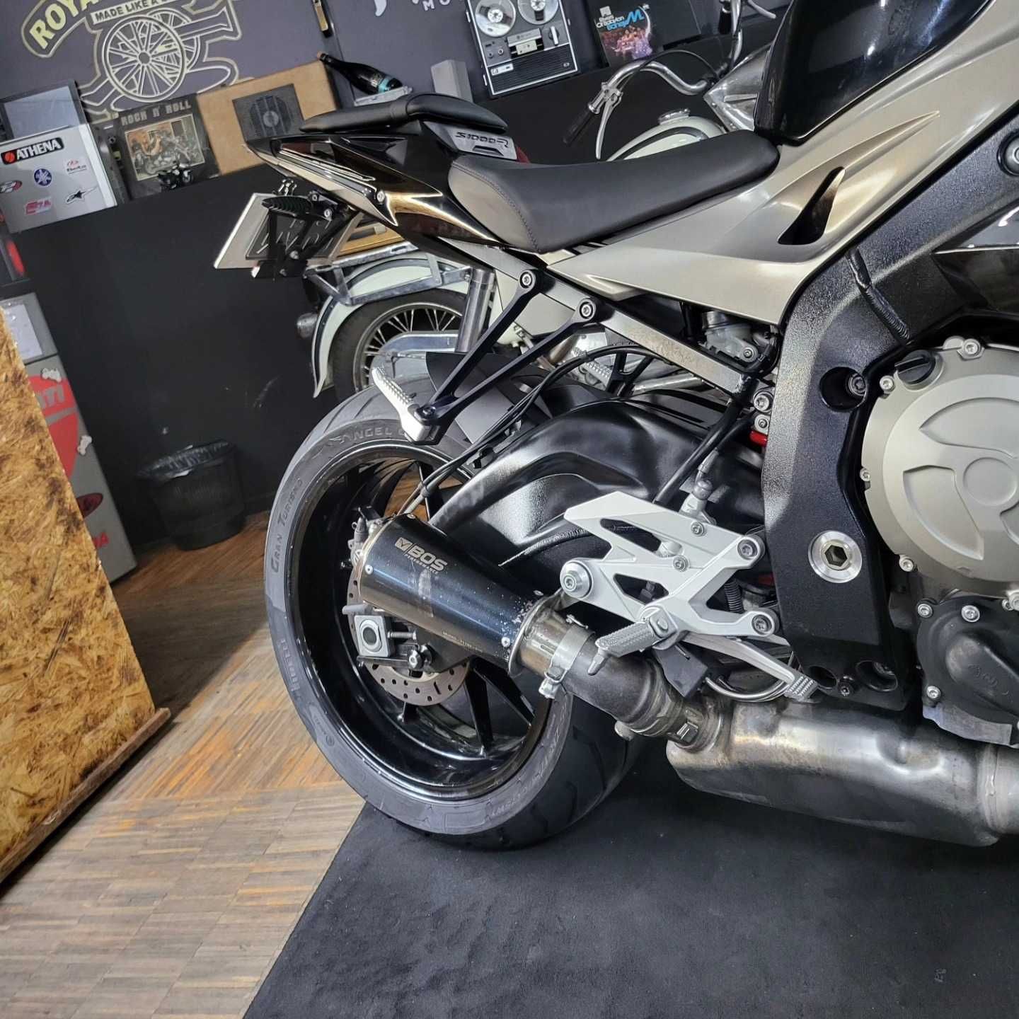 BMW S1000R 160cv