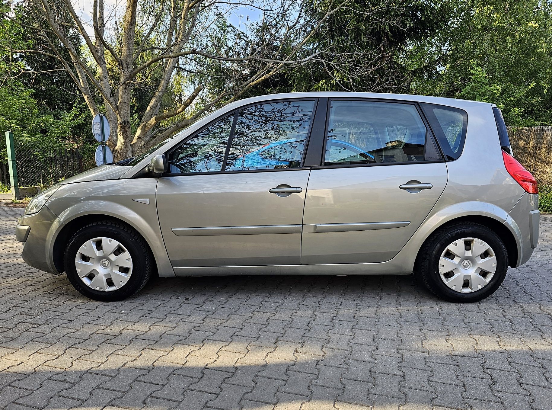 Renault Scenic Lift 1.6 benzyna 2007 r !! 6cio biegowa skrzynia !!