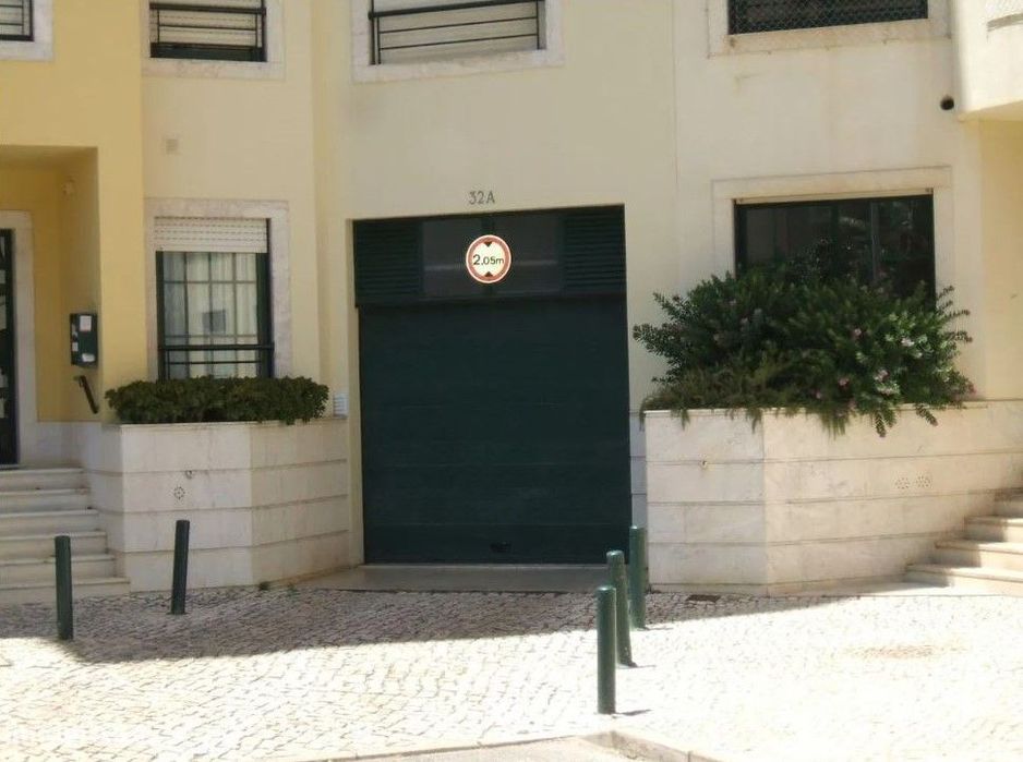 Garagem para venda em Cascais