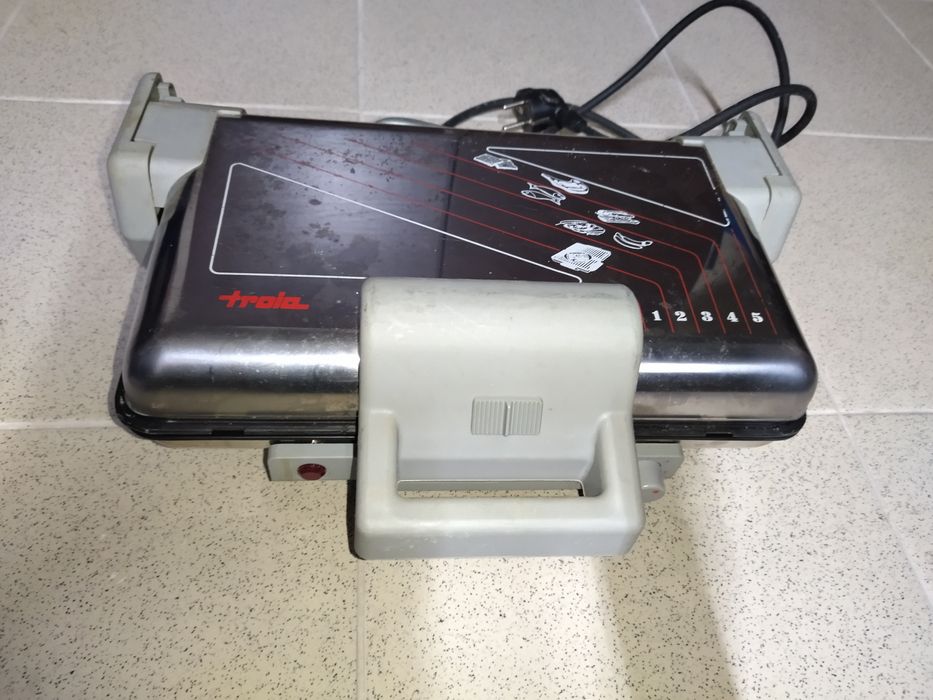 Grelhador de placas elétrico