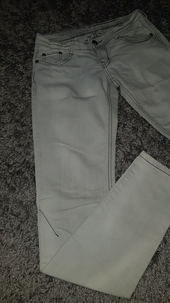 Spodnie Jeansowe jasny szary rozm XS/S