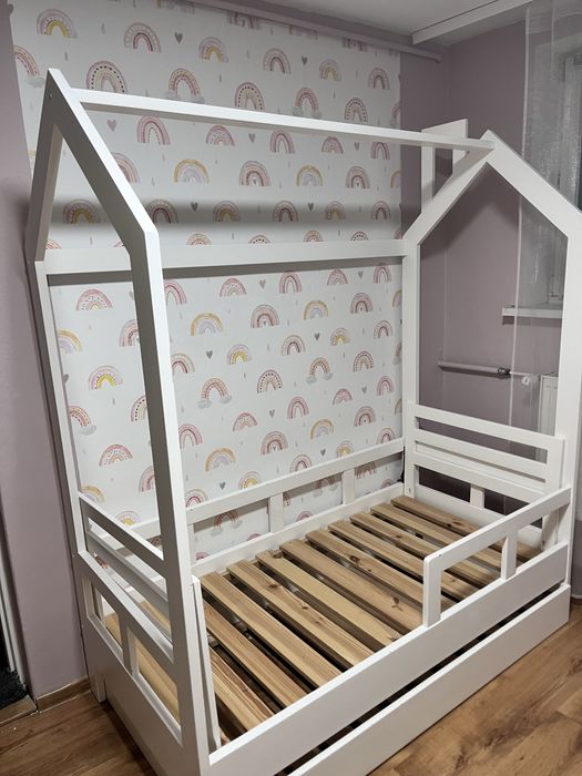 Łóżko dziecięce domek białe podwójne rozkładane