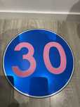 Znak 30 prezent urodzinowy