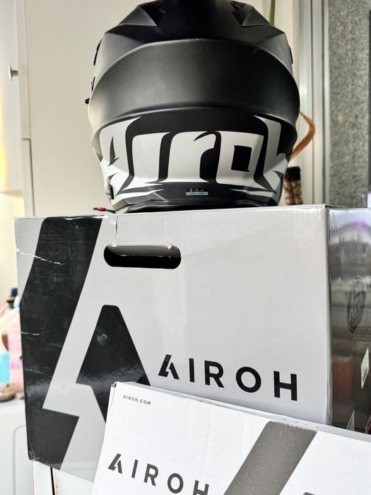 Airoh commander