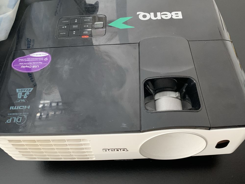 Benq EP4227 projektor multimedialny
