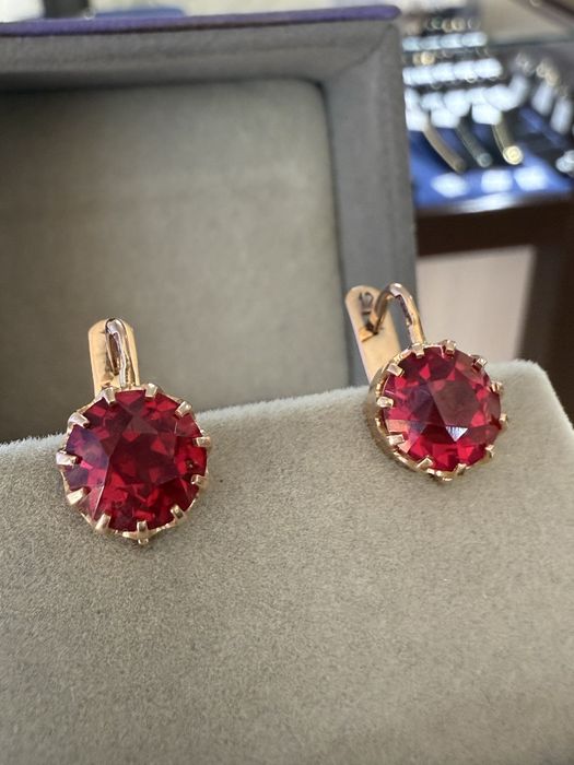 Золотые серьги 583 пробы