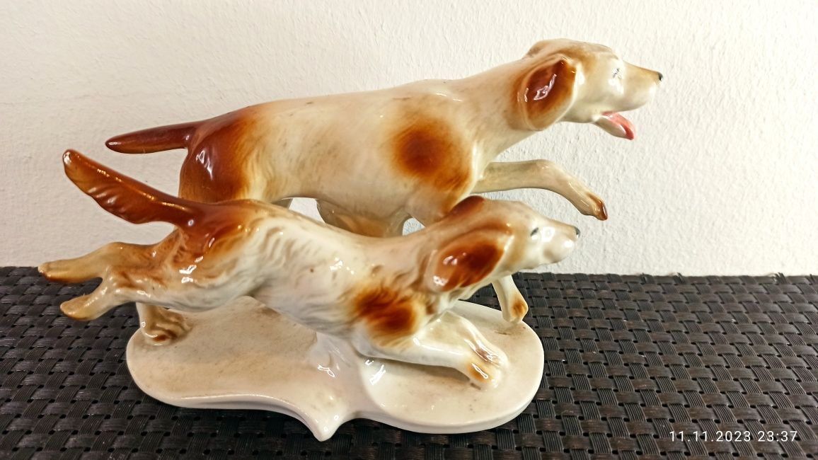 Porcelana Grafenthal  Carl Scheidig Figurka Psy  Myśliwskie Charty