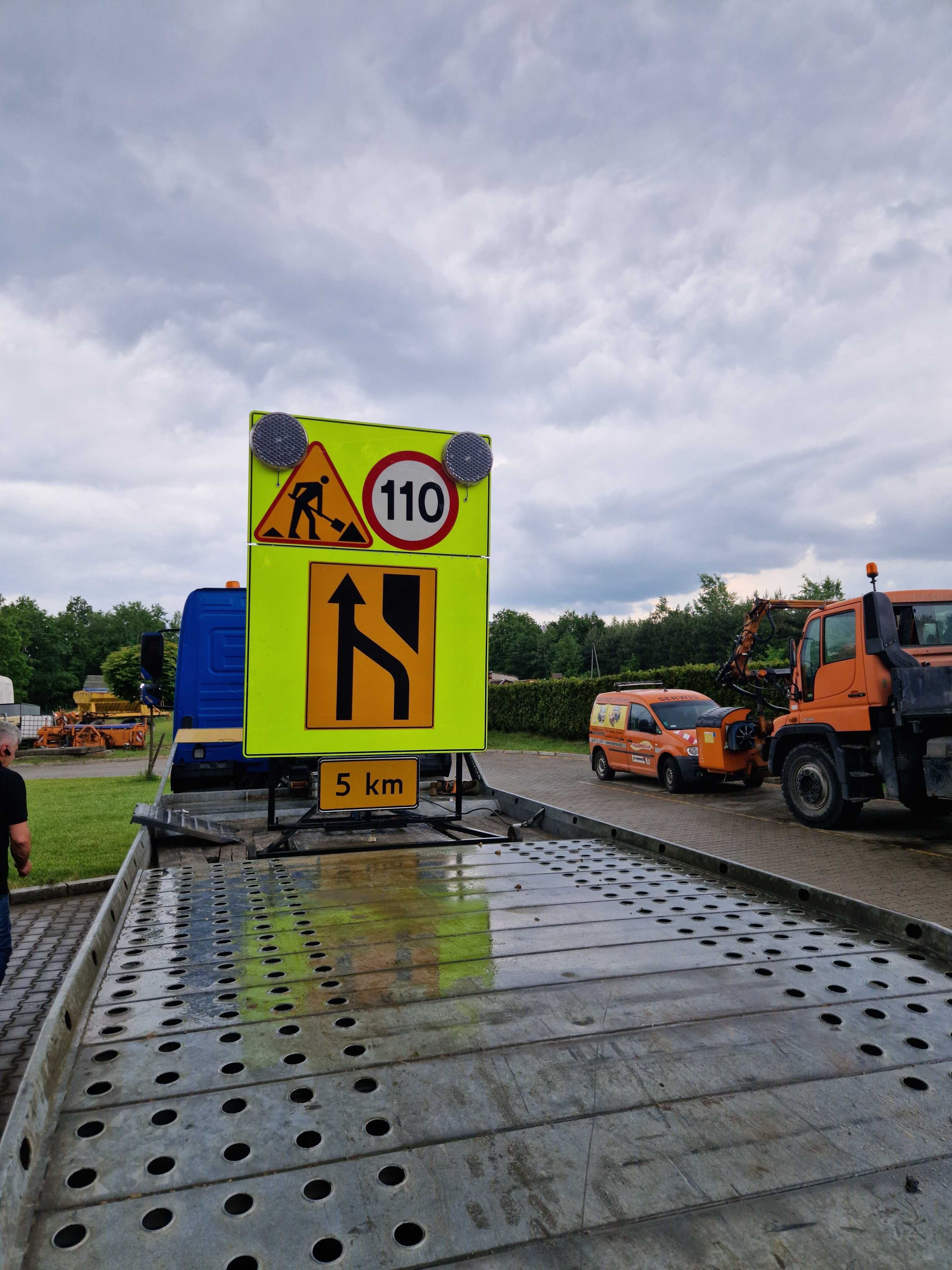 Wynajem poduszki zderzeniowej TMA wraz ze znakiem U26a, U27, VMS