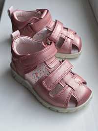 Дитячі сандалі Ecco для дівчинки
