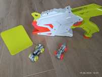 3. Nerf Nitro wyrzutnia dla 2 autek z rampą