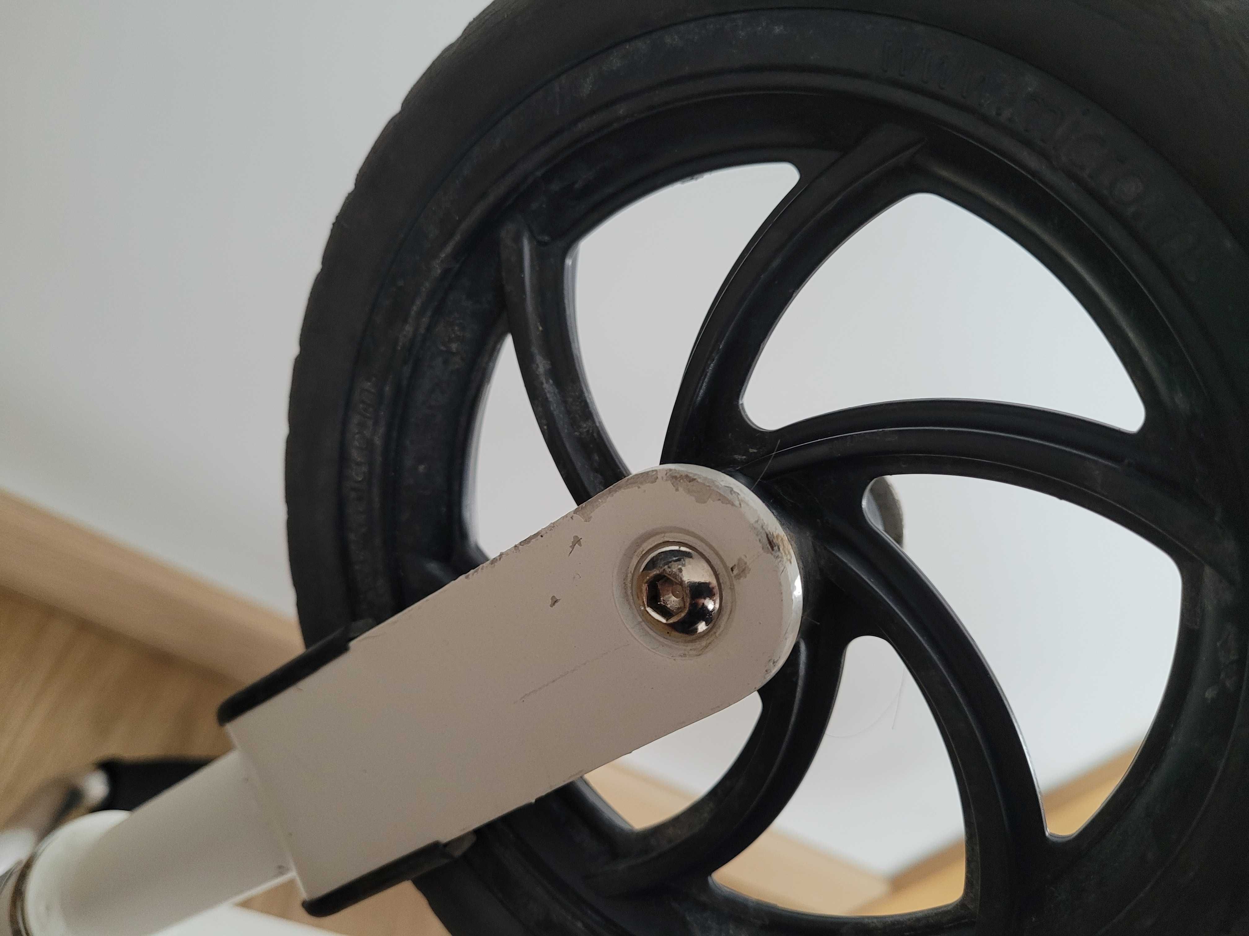 Lekki regulowany aluminiowy rowerek biegowy Micro G-Bike Chopper