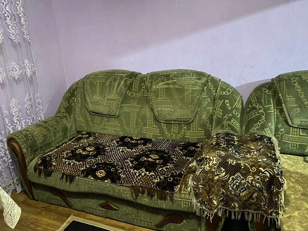 Продам диван і крісло , розкладні