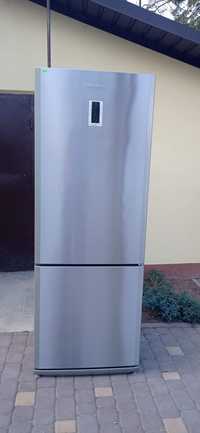Холодильник Blomberg RNFsef6811A3F