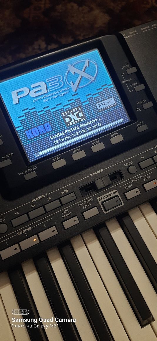 Продам синтезатор  Korg pa 3x