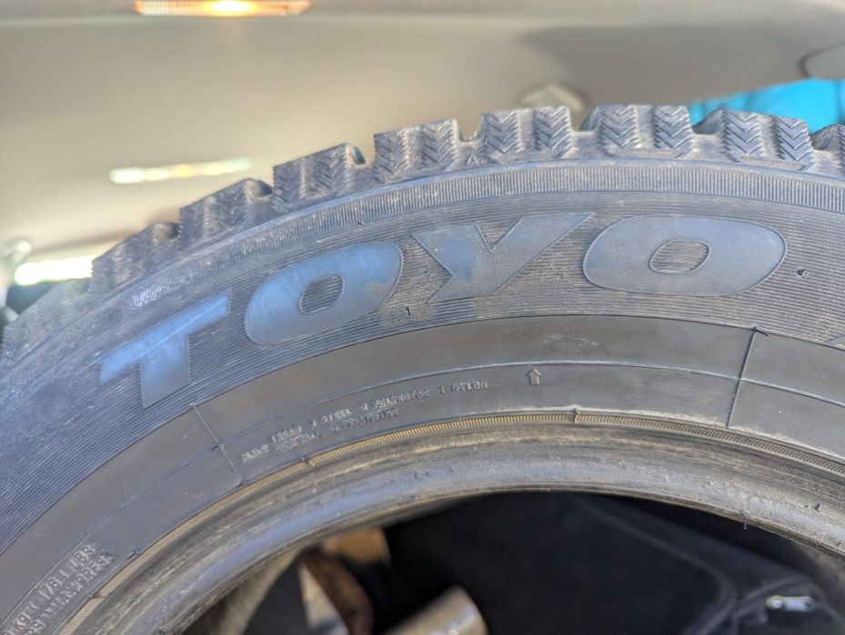 Шини TOYO 235 60 R16