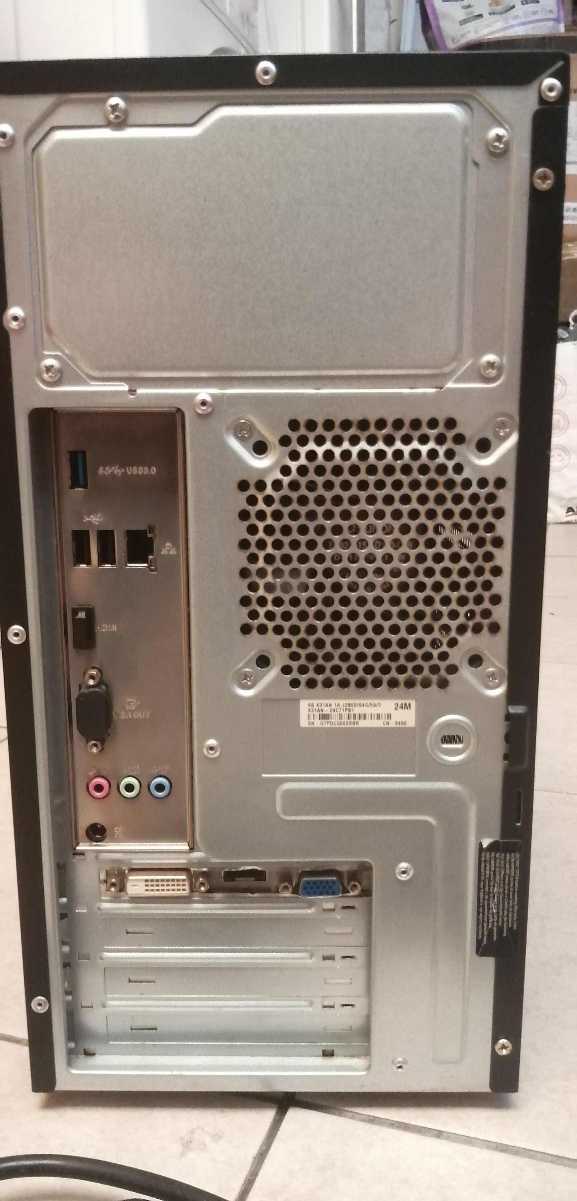 ASUS K31AN. SSD 120 GB, 4 GB RAM, gravador de DVD.