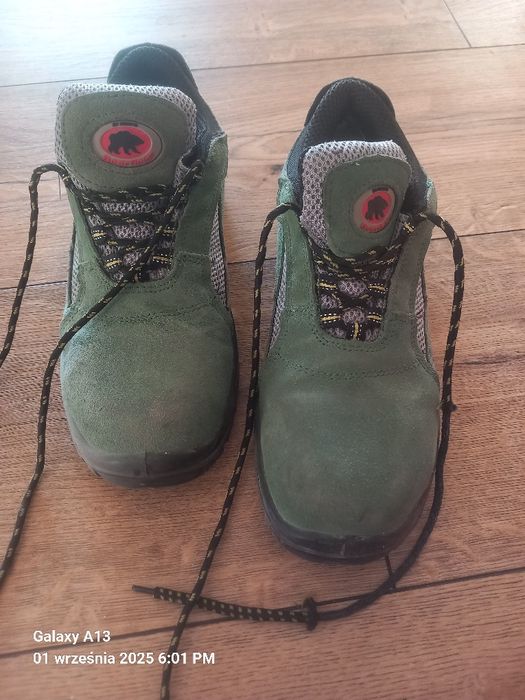 Buty robocze wzmocnione