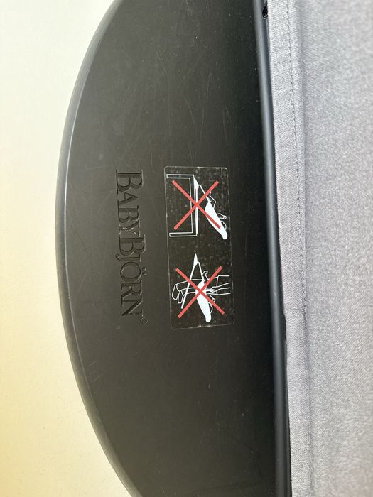 Шезлонг гойдалка для немовлят BABYBJÖRN bliss баунсер качалка