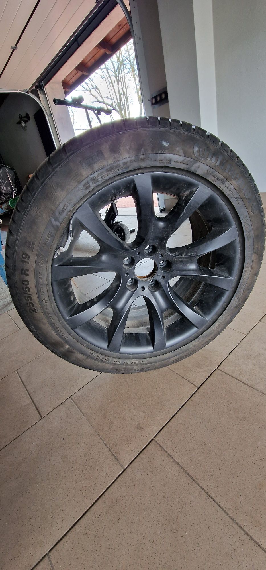 Opony  Continental  CONTIWINTERCONTACT  255/50R19