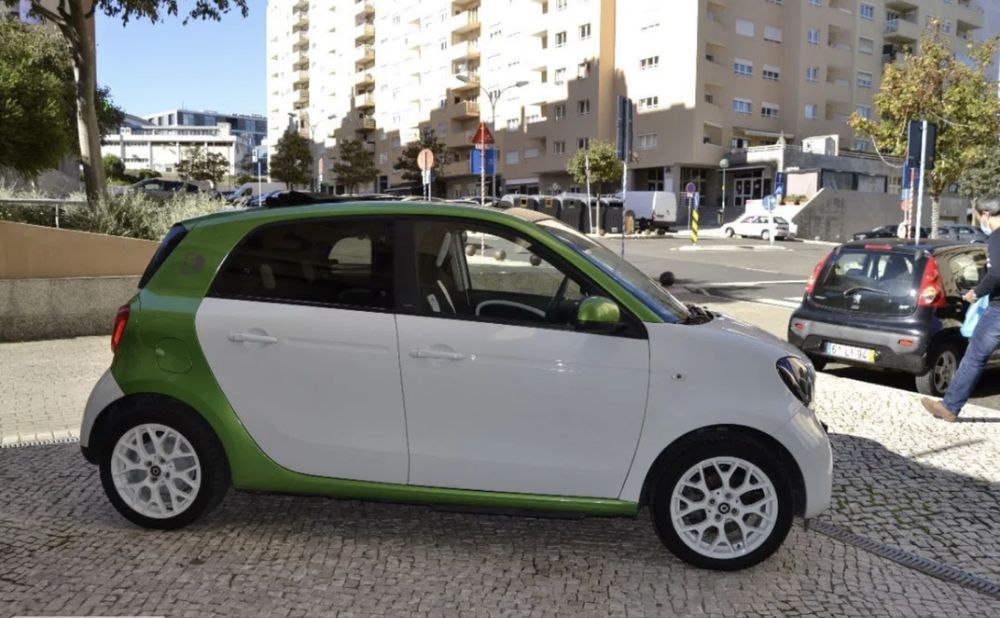 Smart Forfour Electric Drive (Edicao Especial) - Reservado