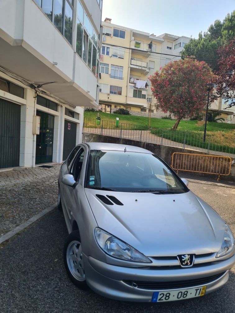 Pegeout 206 gasolina 1.1 2002