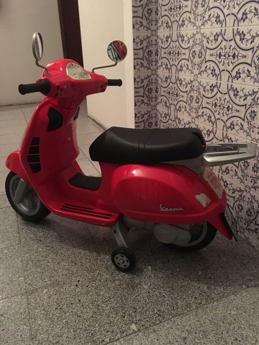 Scooter Piaggio, moto de criança