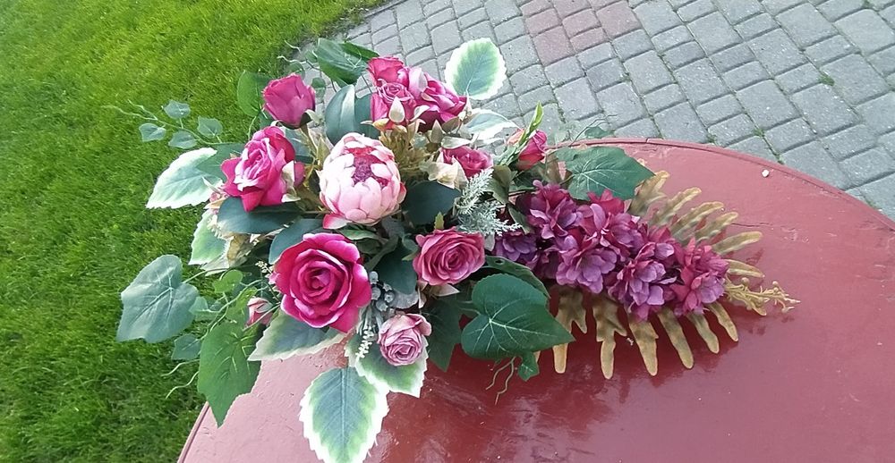 Wiązanki na cmentarz, Kompozycje Kwiatowe na grób, Stroik na cmentarz