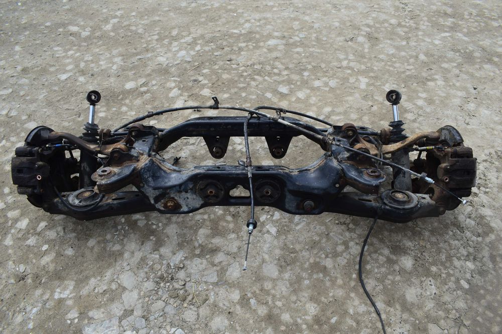 zawieszenie tylne oś belka 4x4 KIA SORENTO II 2.2 CRDi. 09-