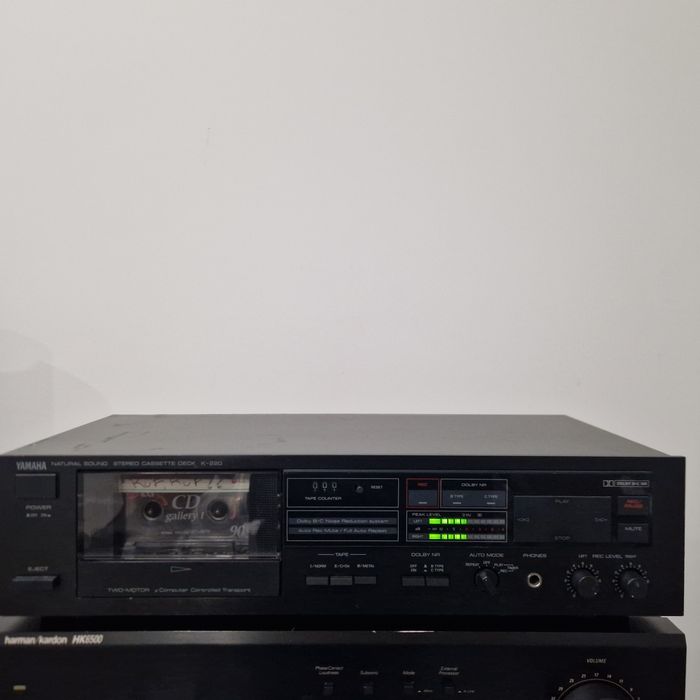 Deck yamaha k-220