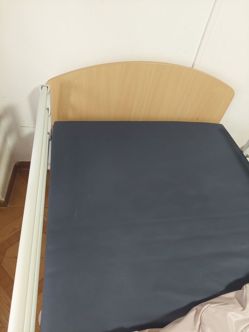 Cama Articulada ( manual], com colchão e oferta de colchão antiescaras