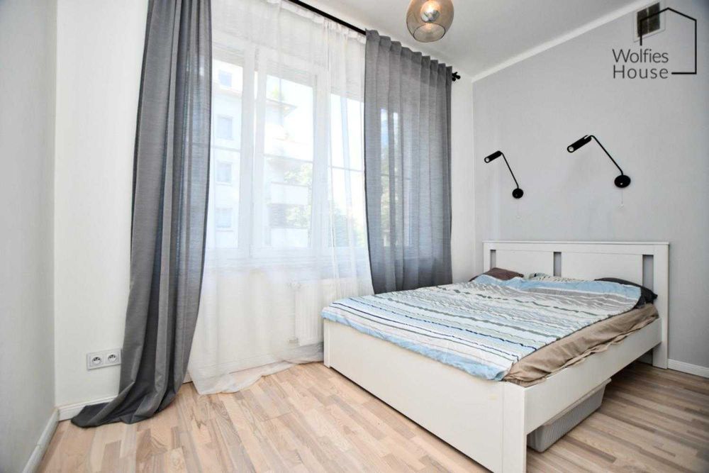 Mogilska | 2 POK. | Miejsce postojowe | ENG