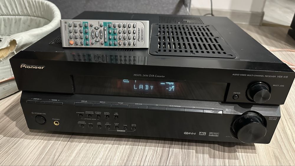 Amplituner Pioneer VSX-415 pilot