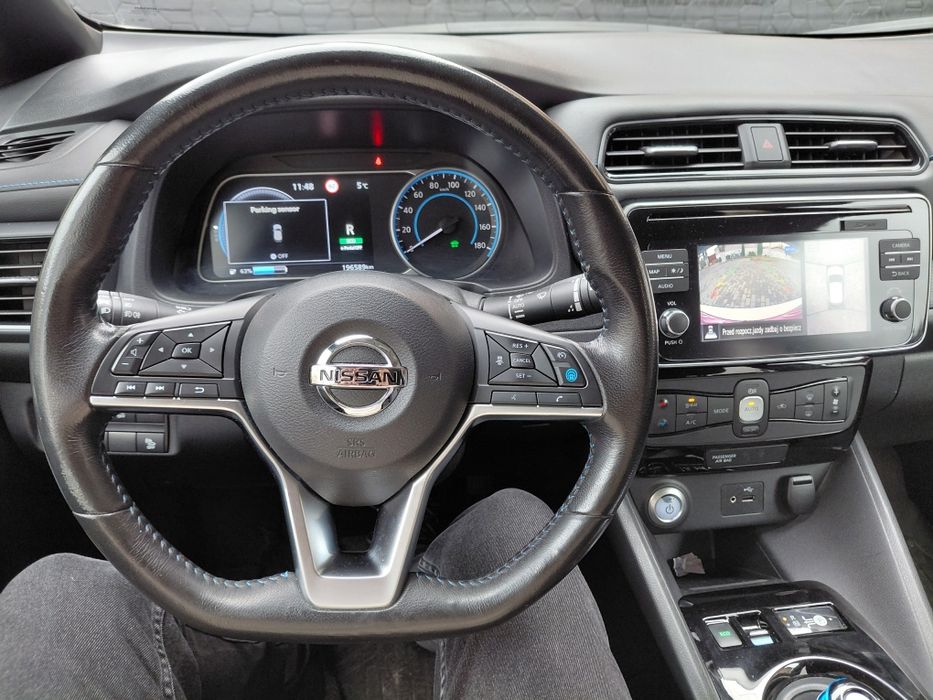 Продам nissan leaf 2019