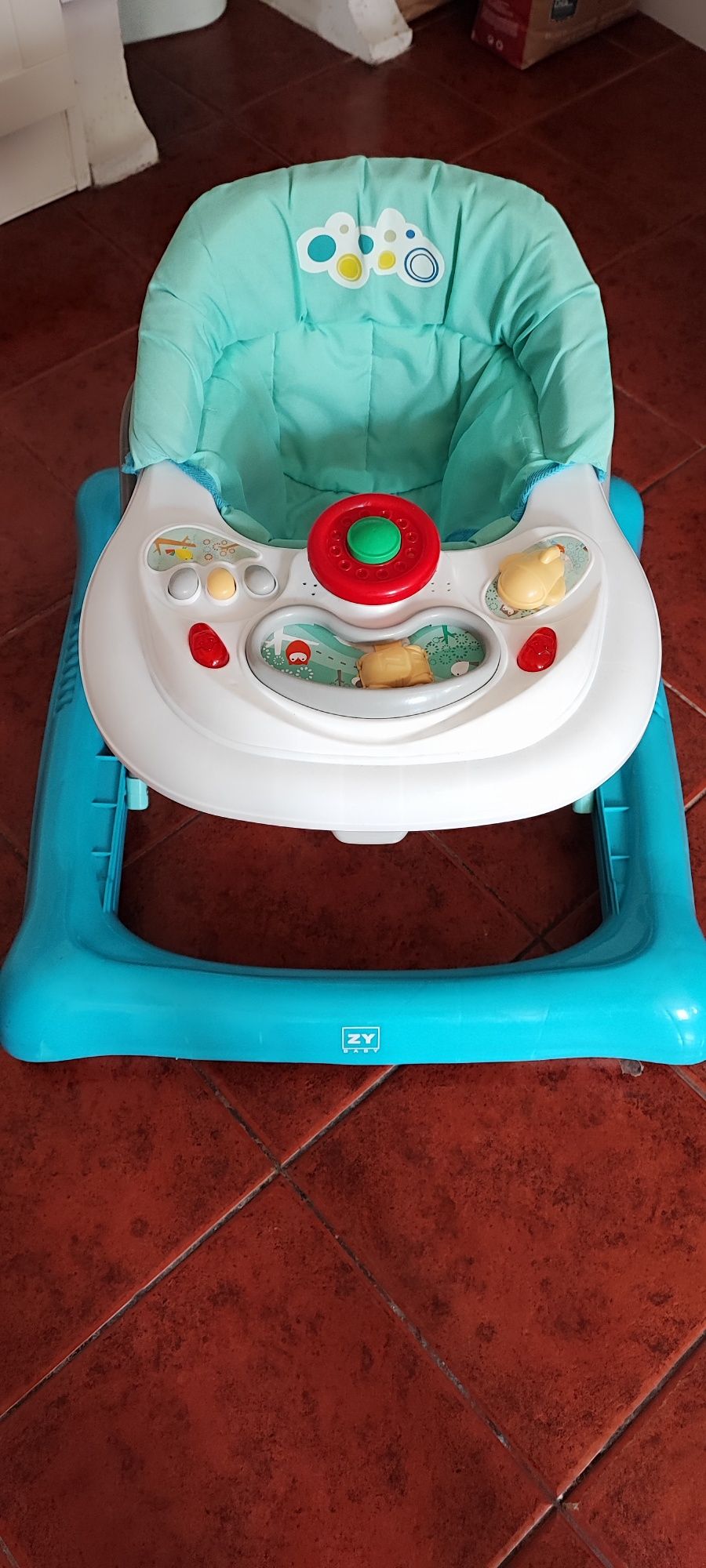 Arranha bebê Zippy