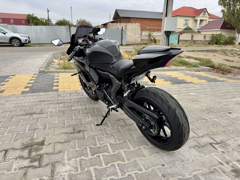Продам Yamaha YZF R7